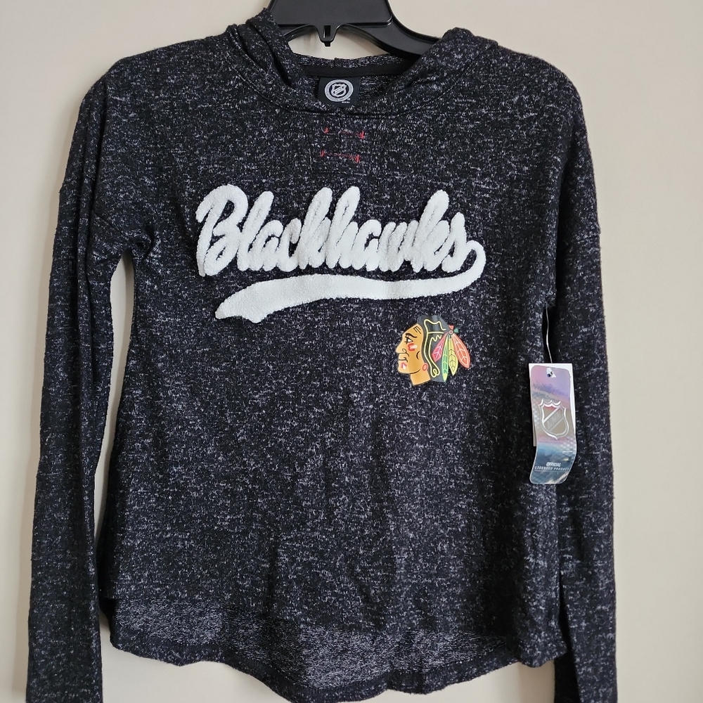 Girl's LARGE 10/12 NHL Hockey Chisago Blackhawks hooded long sleeve shirt